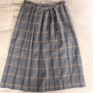 Pendleton Pleated Wool-Blend Plaid Midi Skirt in Grey and Tan